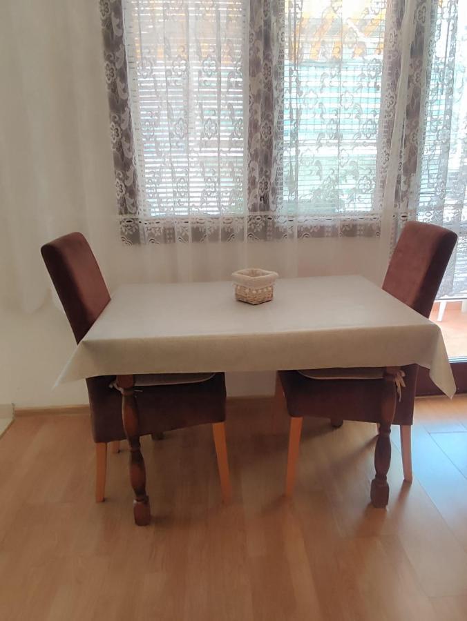 Apartmani Valentino Makarska Esterno foto