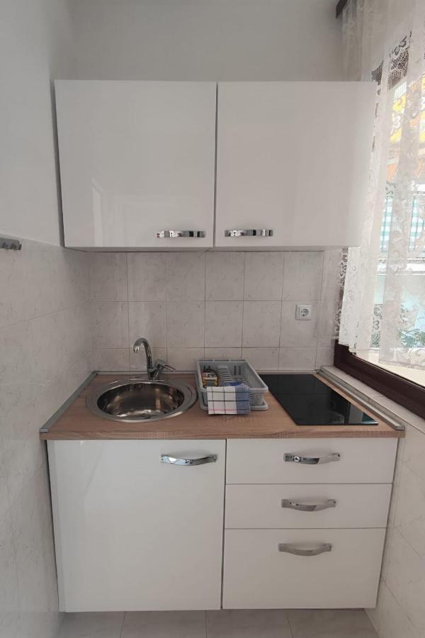 Apartmani Valentino Makarska Esterno foto