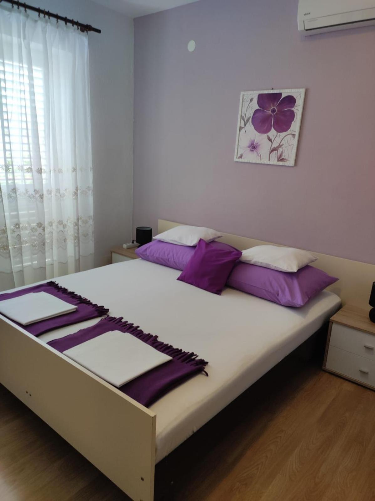 Apartmani Valentino Makarska Esterno foto