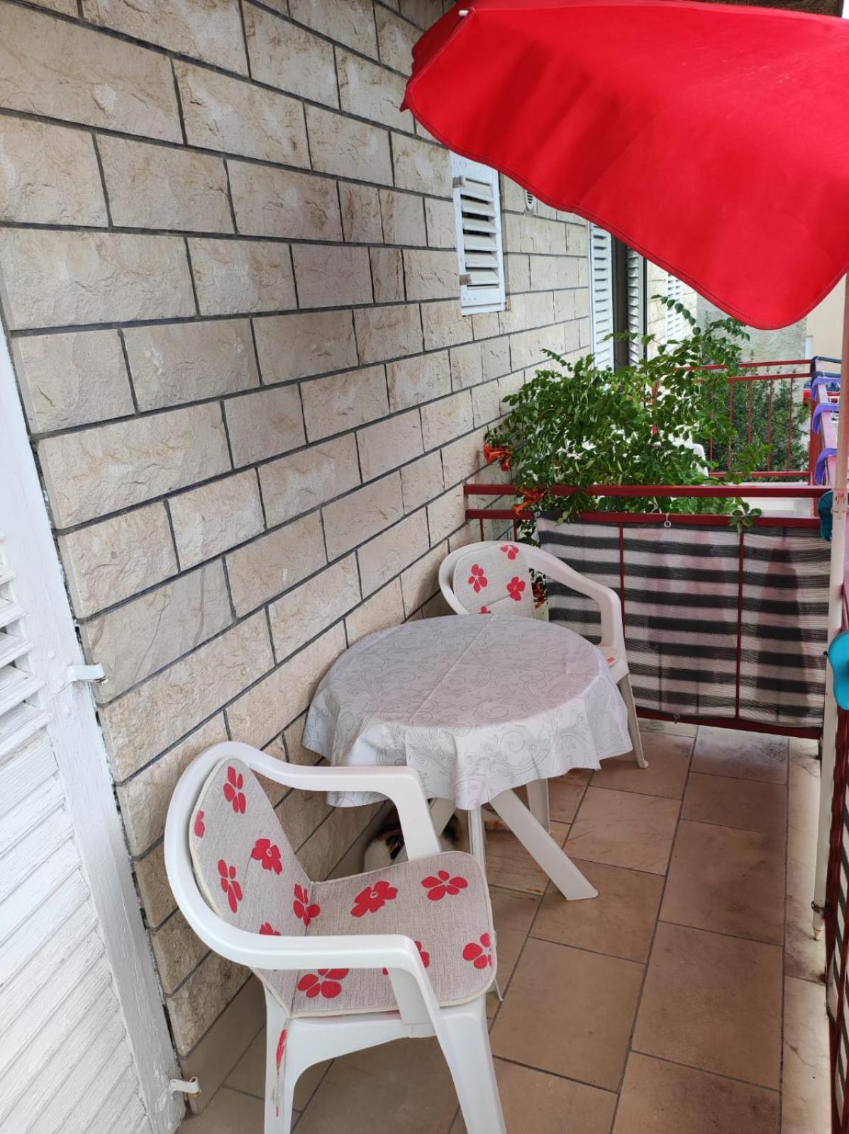 Apartmani Valentino Makarska Esterno foto
