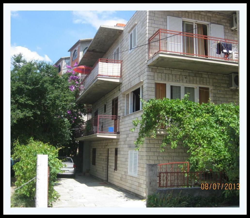 Apartmani Valentino Makarska Esterno foto